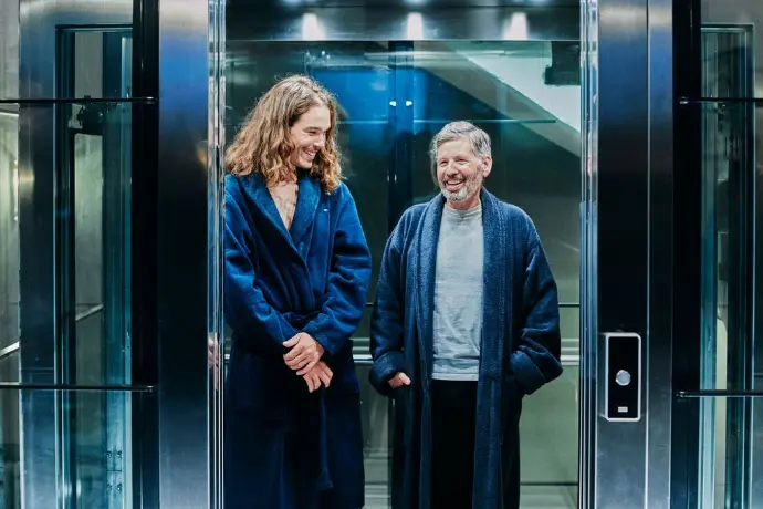 alt="KONE hotel guest elevator Kashmir"